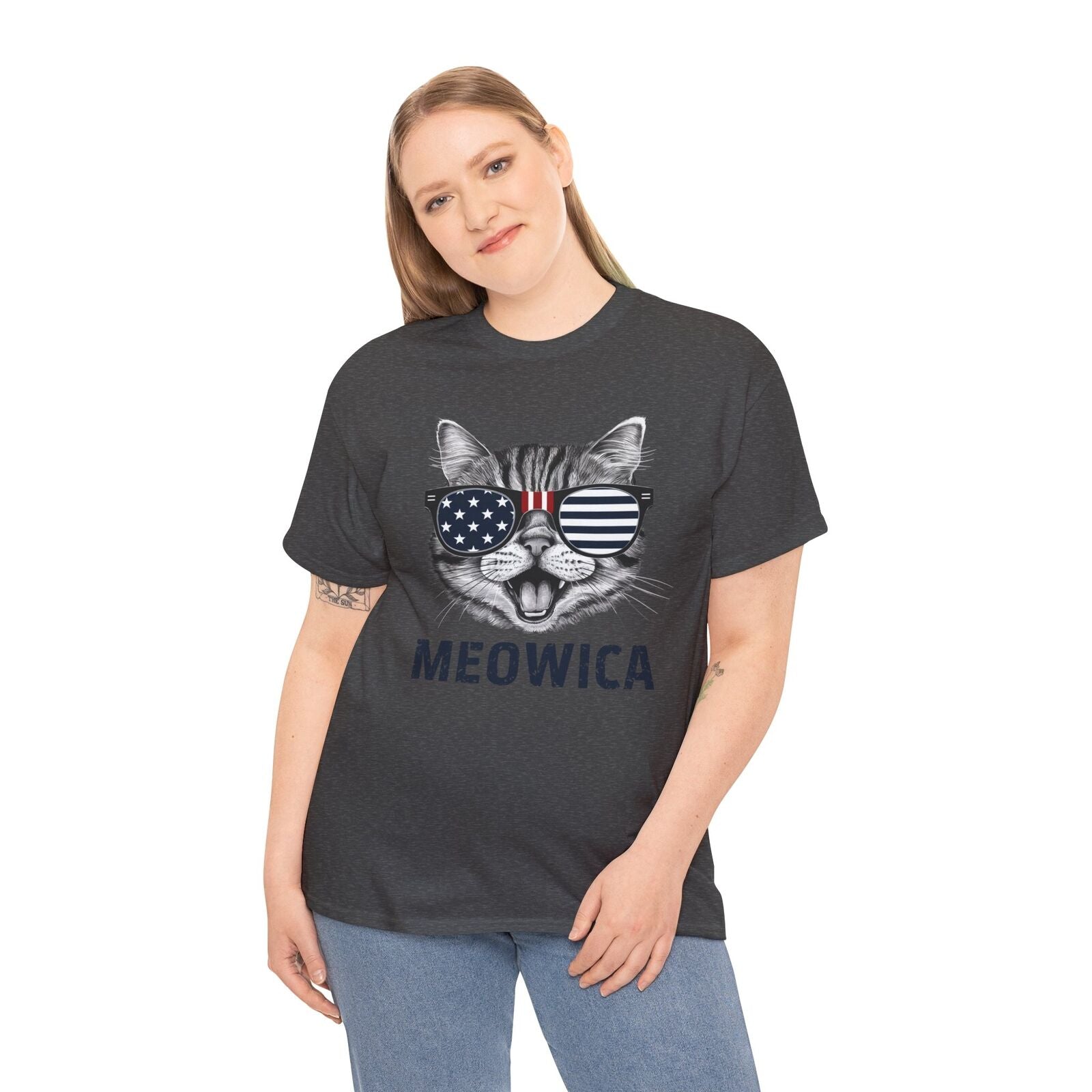 4Th of July Meowica American Flag USA T-Shirt - Novelty Cat Graphic Tee