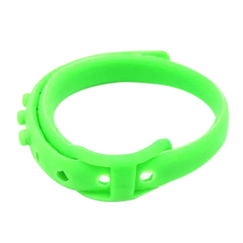 Pet Collar for Lice Removal in Cats and Dogs