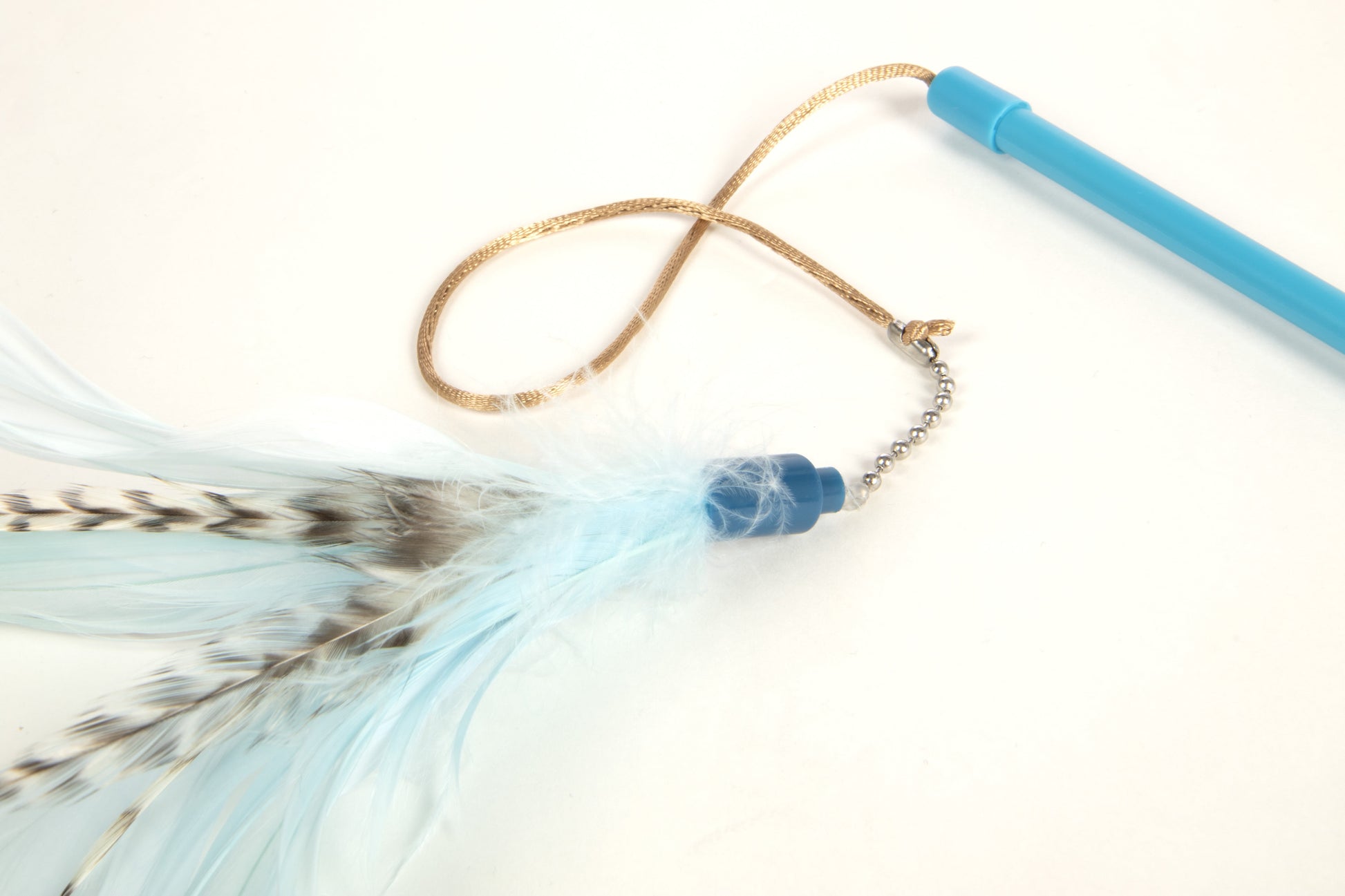 Frisky Flyer Interactive Cat Toy - Extendable and Retractable Wand with Feathers