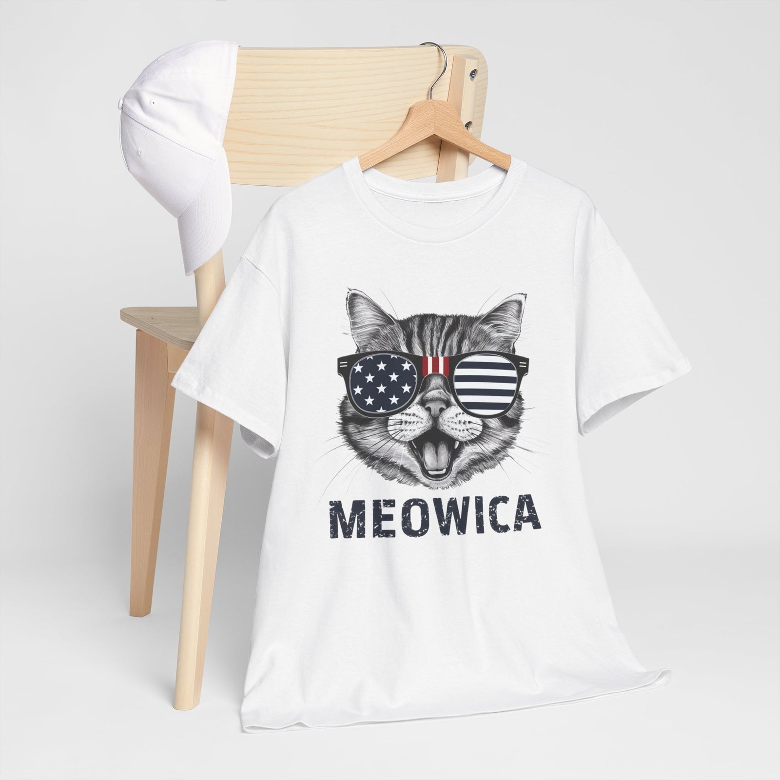 4Th of July Meowica American Flag USA T-Shirt - Novelty Cat Graphic Tee