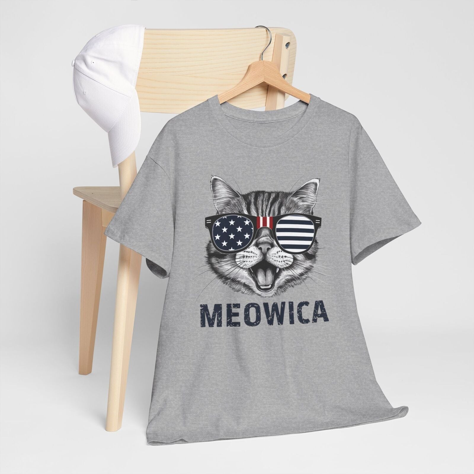 4Th of July Meowica American Flag USA T-Shirt - Novelty Cat Graphic Tee