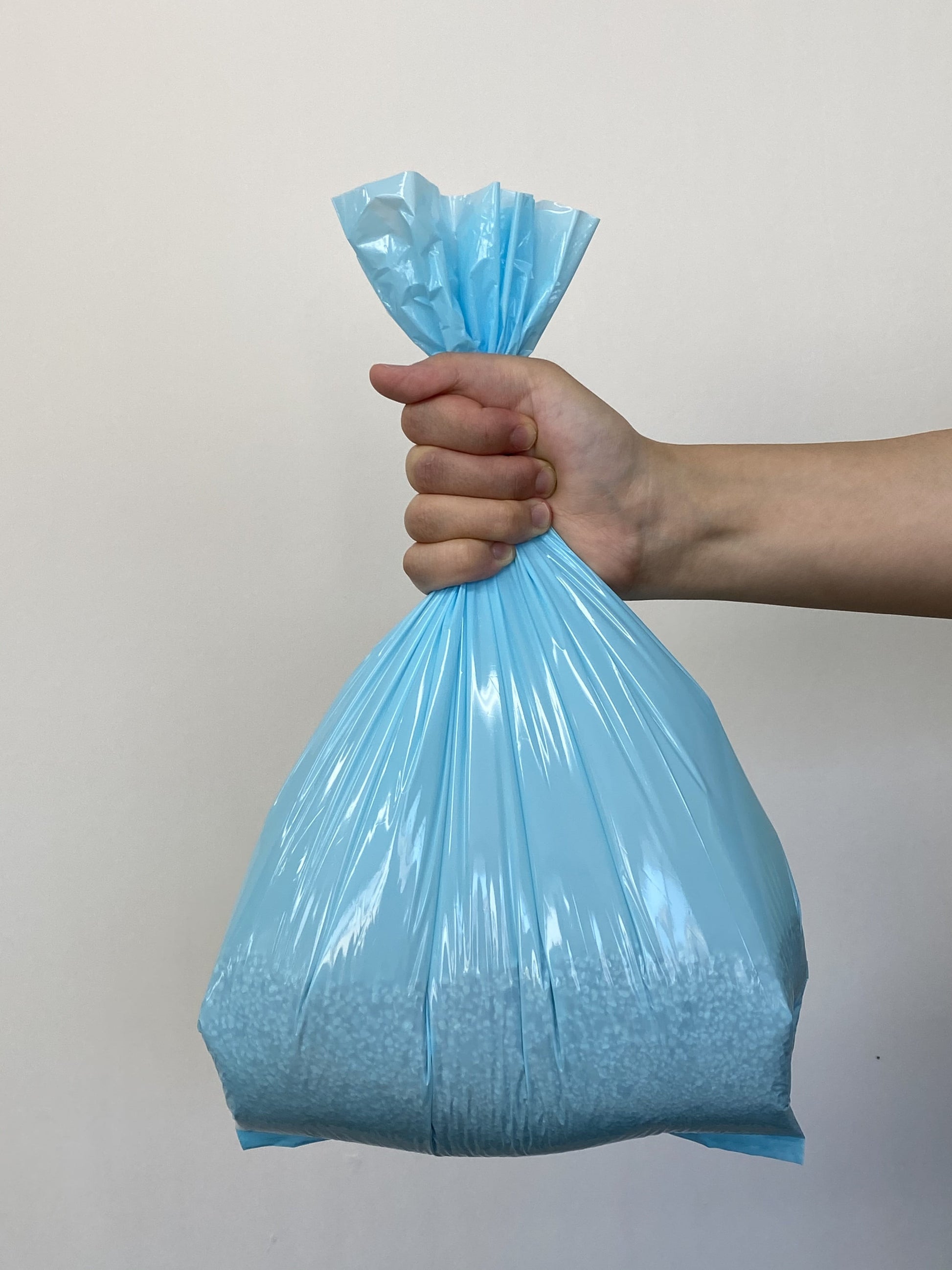 Odor-Sealing Cat Waste Disposal Bags - 90 Scent-Free Bags for Pet Waste and Litter Management