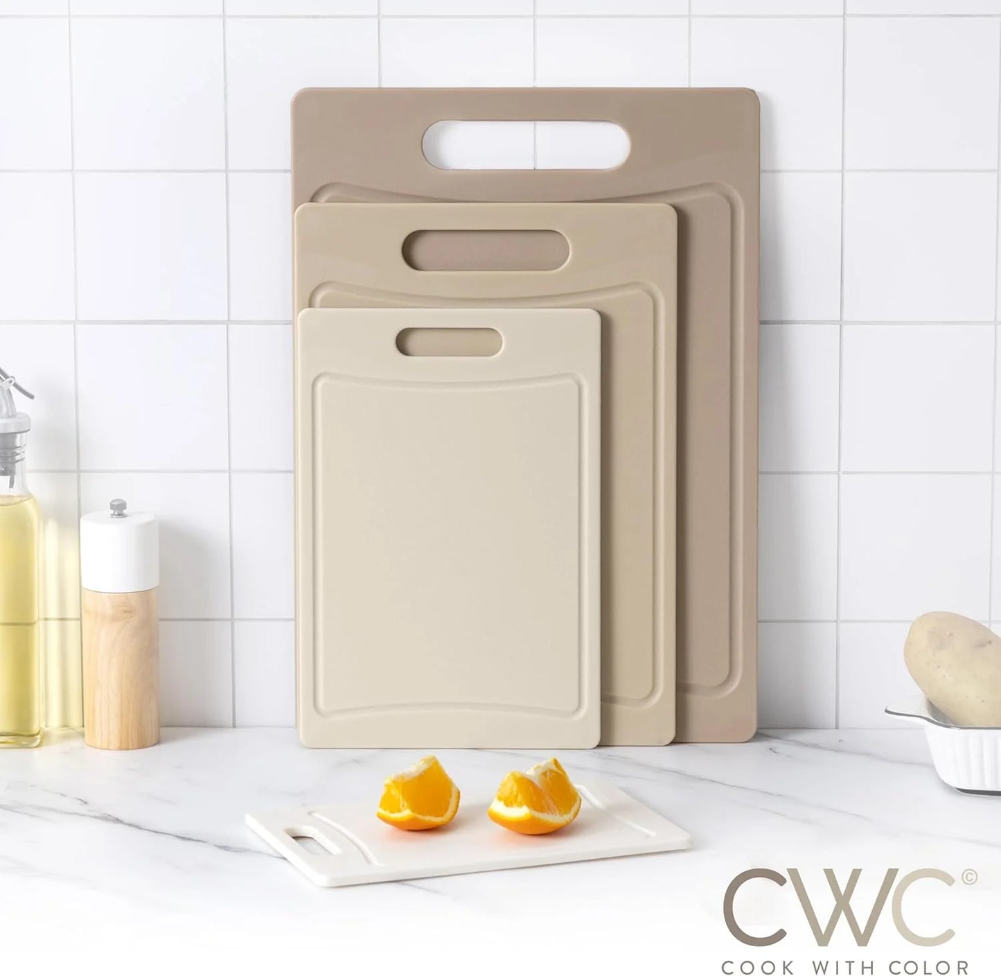 Non-Slip Cutting Board Set – Kitchen Essentials with Easy Grip Handle for Meat, Veggies, and Fruits, 4 Cutting Boards, Brown