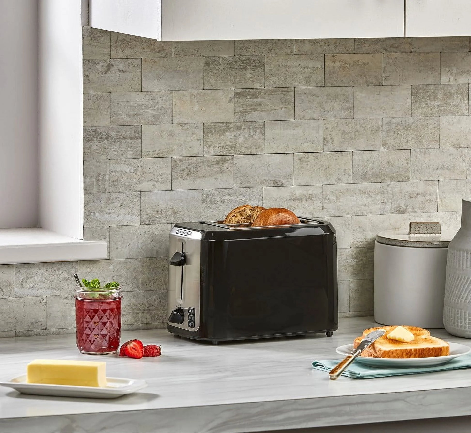 2-Slice Toaster, with Extra-Wide Slots and Bagel Function, Black with Stainless Steel