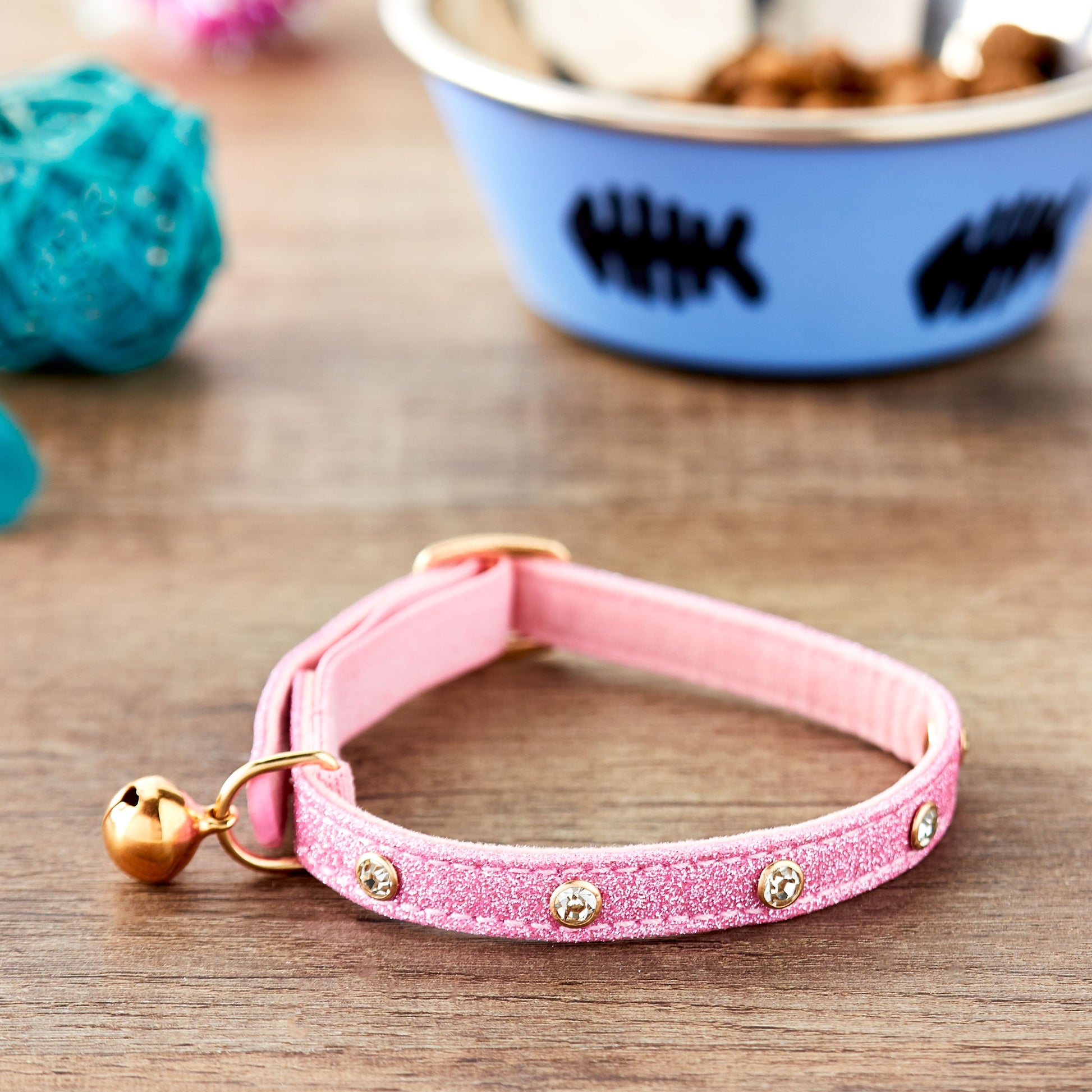 Rhinestone-Embellished Breakaway Cat Collar in Pink, One Size