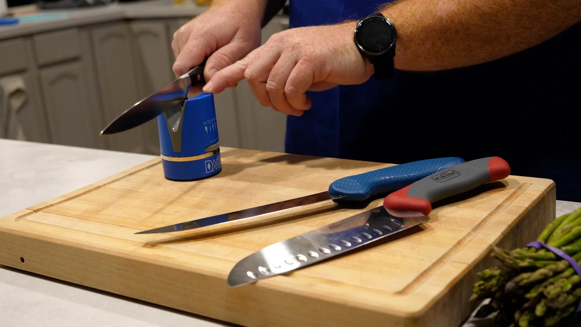 Sharp Adjust Sharpener, Sharpens at 6 Stages / Angles.