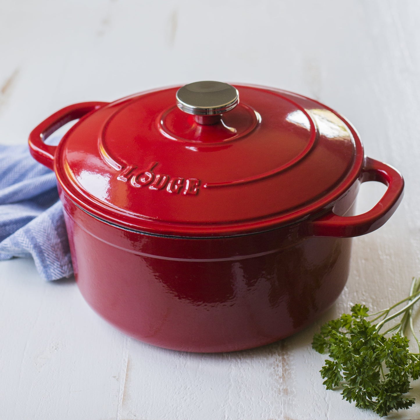 Cast Iron 5.5Qt Red Enameled Dutch Oven