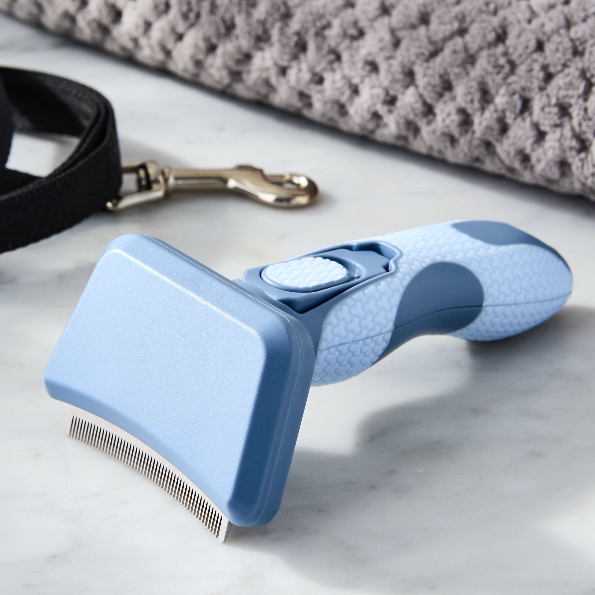 Medium Undercoat Deshedding Tool with Non-Slip Handle for Dogs