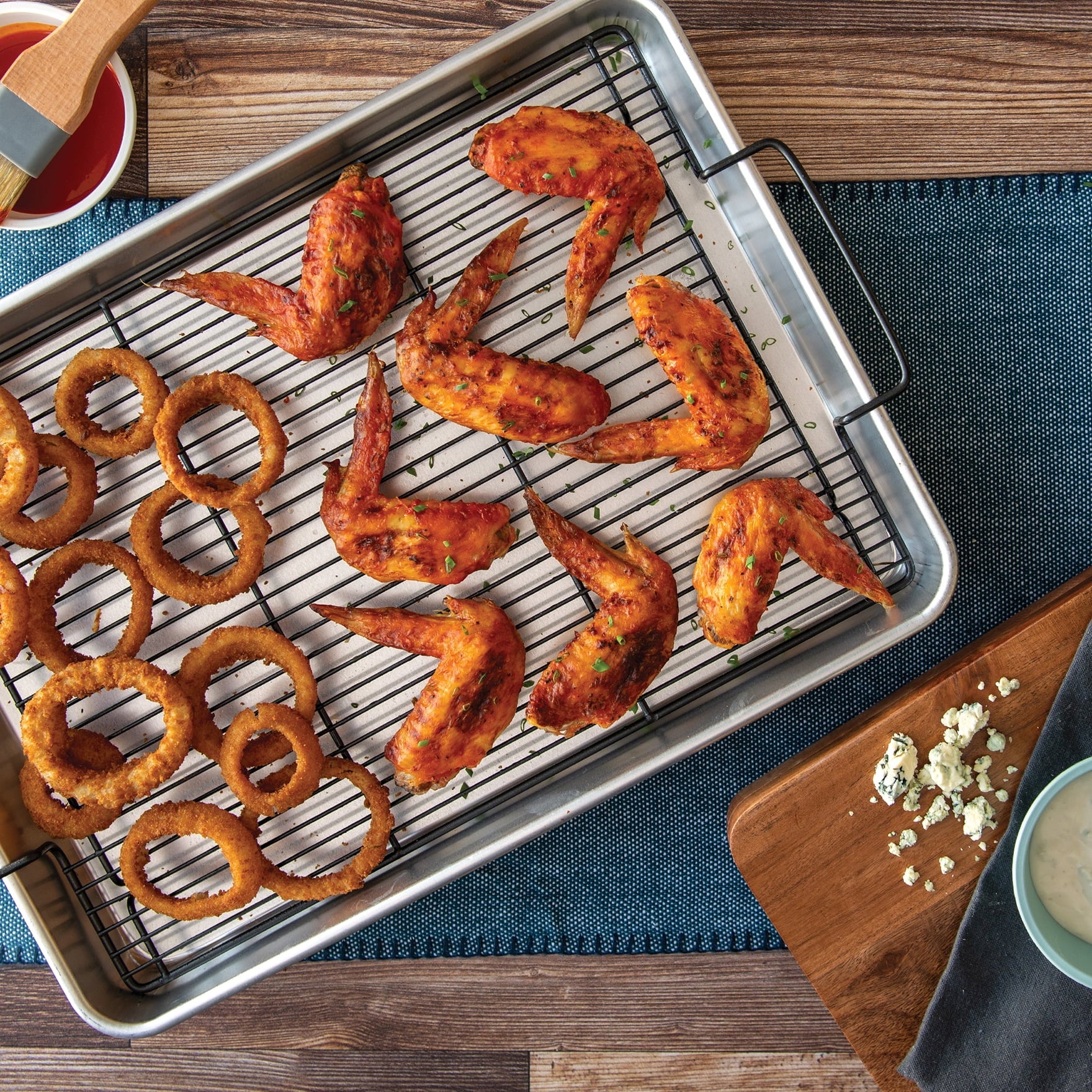 Naturals 20" X 13" Aluminum Roasting & Baking Pan with Nonstick Crisping Rack