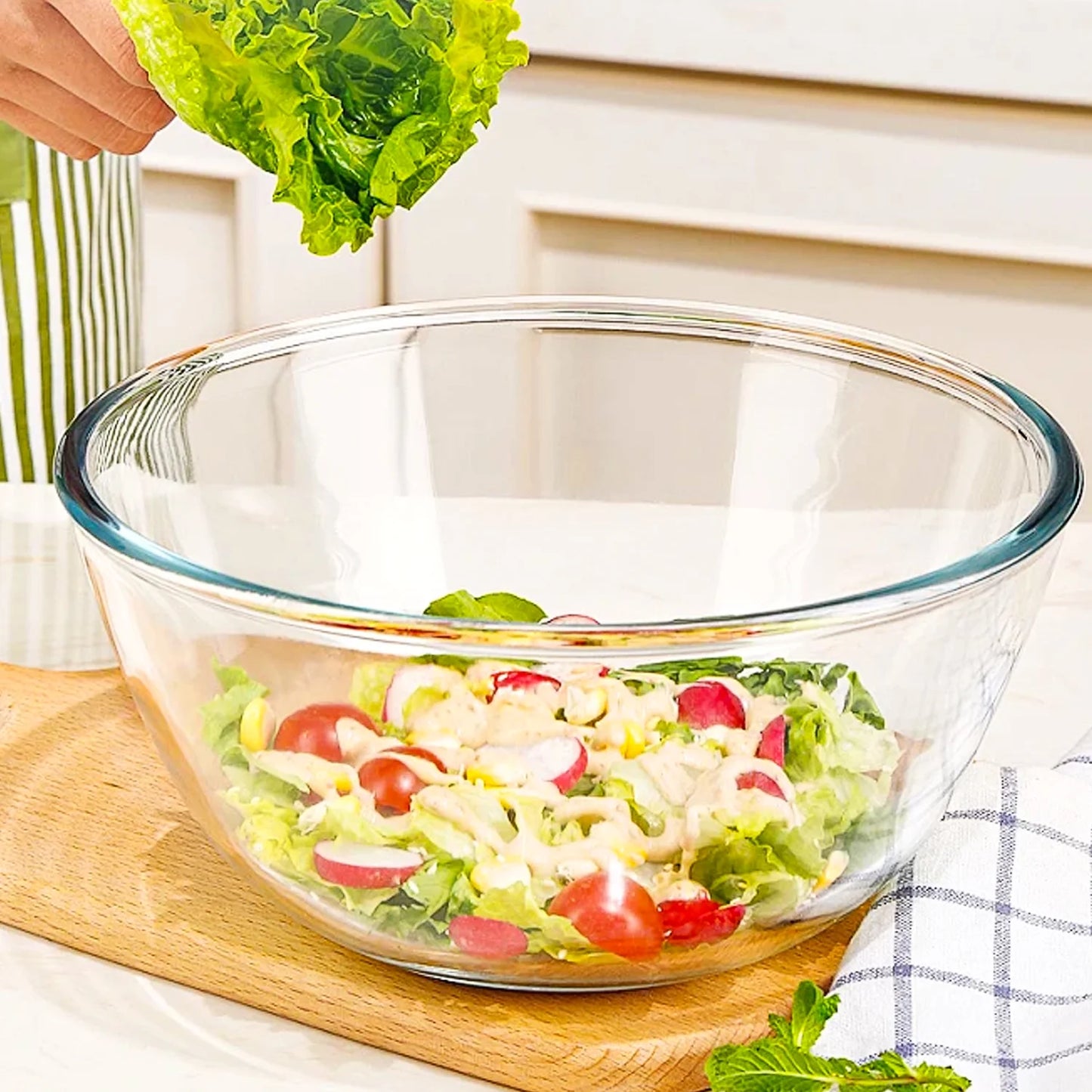 Glass Mixing Bowls Set, 4 Pack Glass Mixing Bowls with Lids, Nesting Storage Bowls for Kitchen,0.5/0.75/1.5/2.5 QT Great for Prep, Baking, Serving