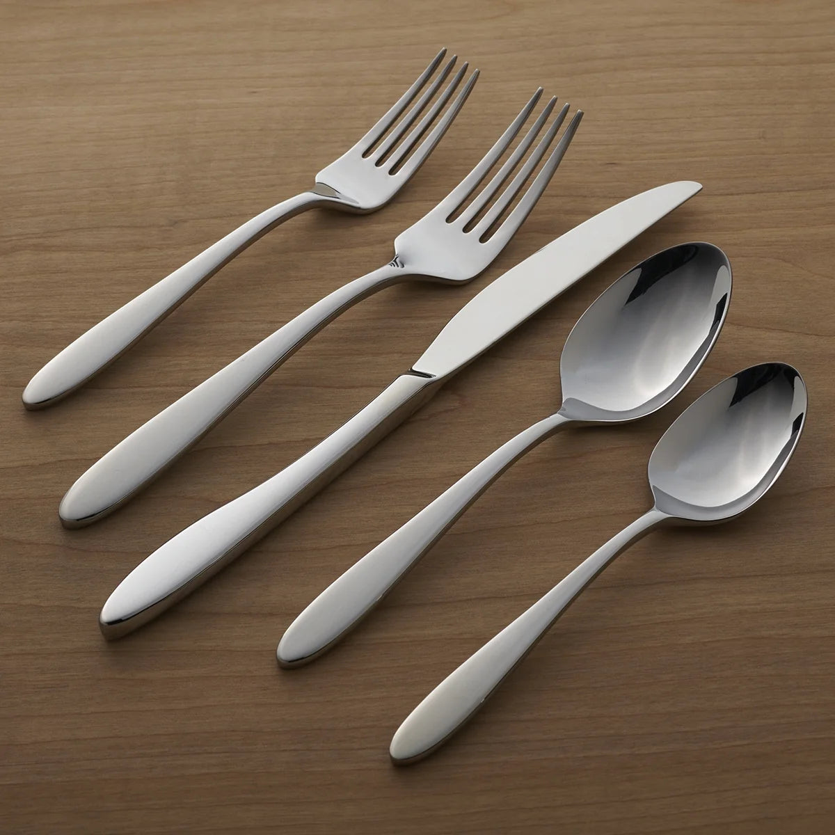 Solefield 20-Piece Stainless Steel Silverware Set (Service for 4)