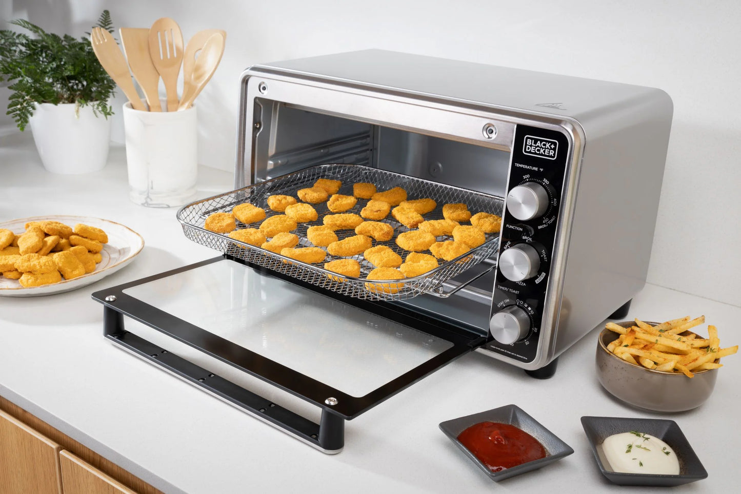 Black + Decker Crisp 'N Bake PRO 6-Slice Air Fry Toaster Oven with Basket, Pan, Rack & Tray, Stainless Steel