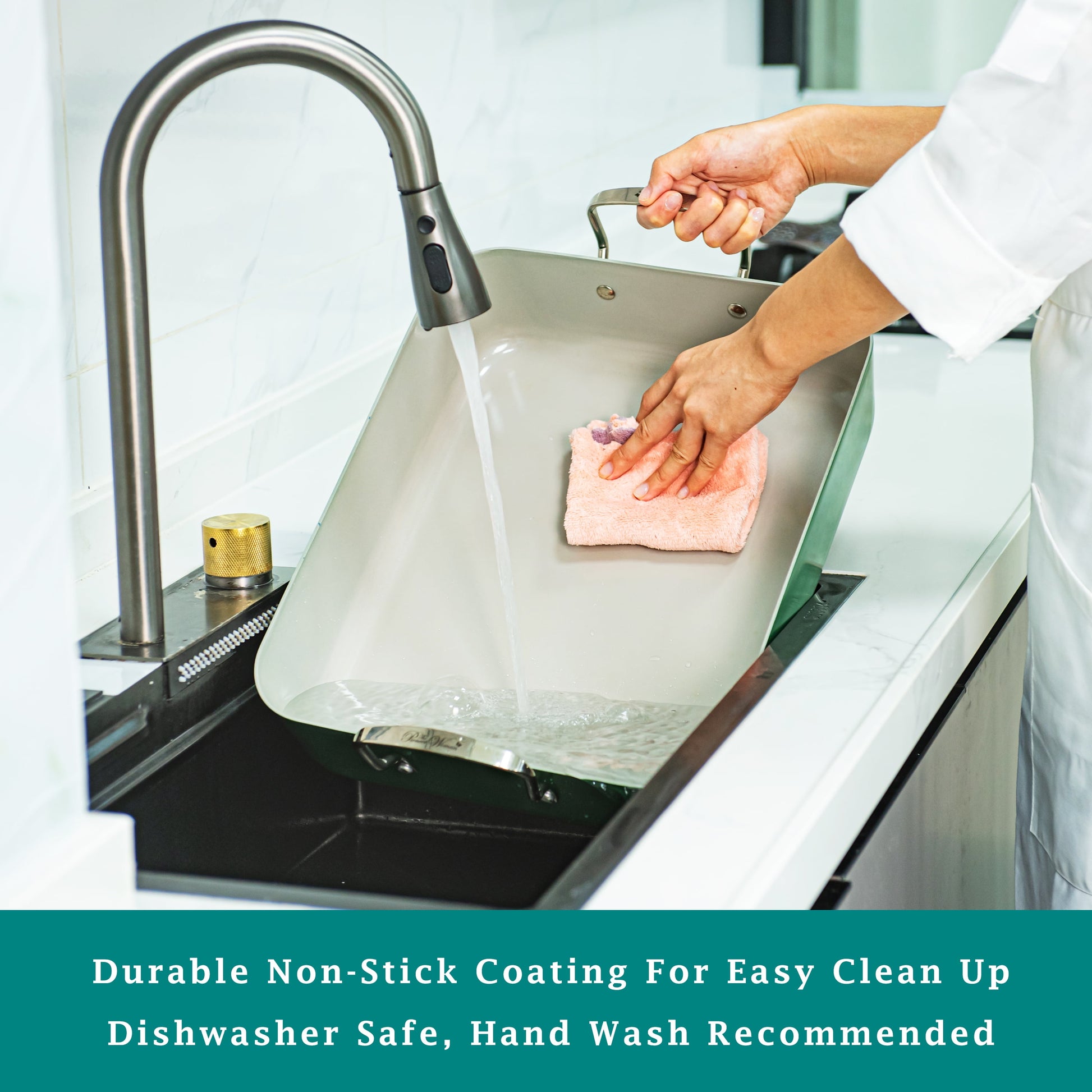 Size 18.8" Aluminum Non Stick Roaster with Stainless Steel Rack, Green