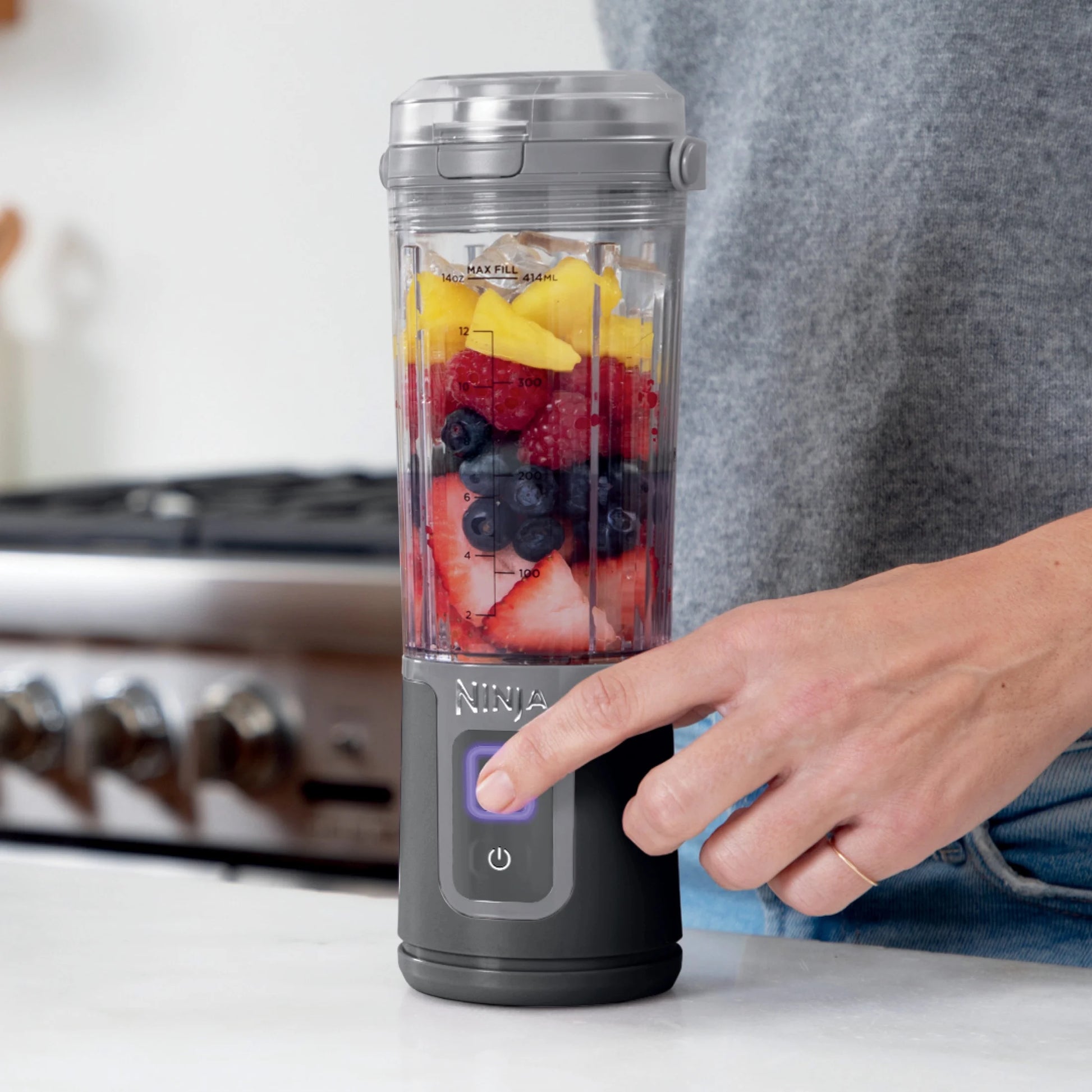 Blast 16 Oz Portable Personal Blender with Leak-Proof Lid and Easy Sip Spout, Black BC100BK