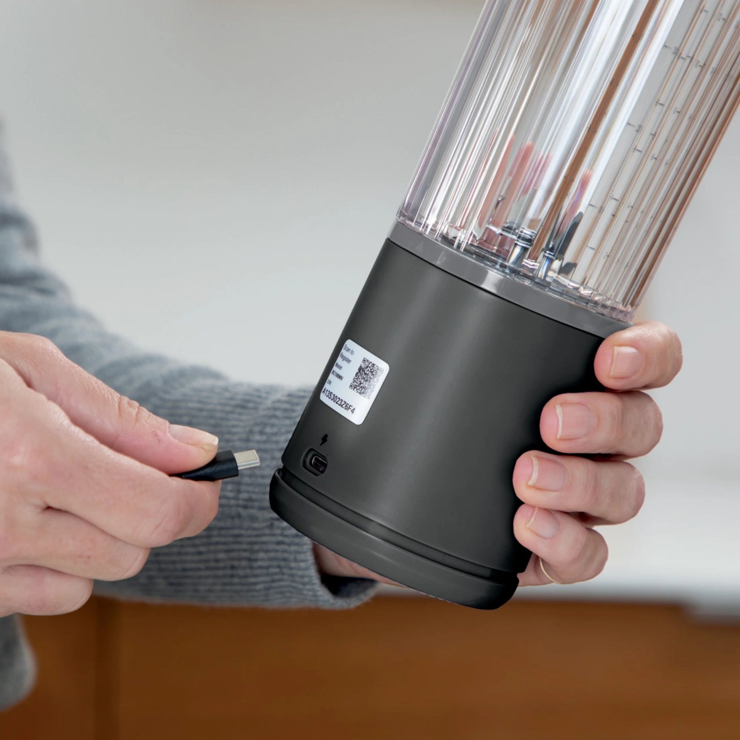 Blast 16 Oz Portable Personal Blender with Leak-Proof Lid and Easy Sip Spout, Black BC100BK