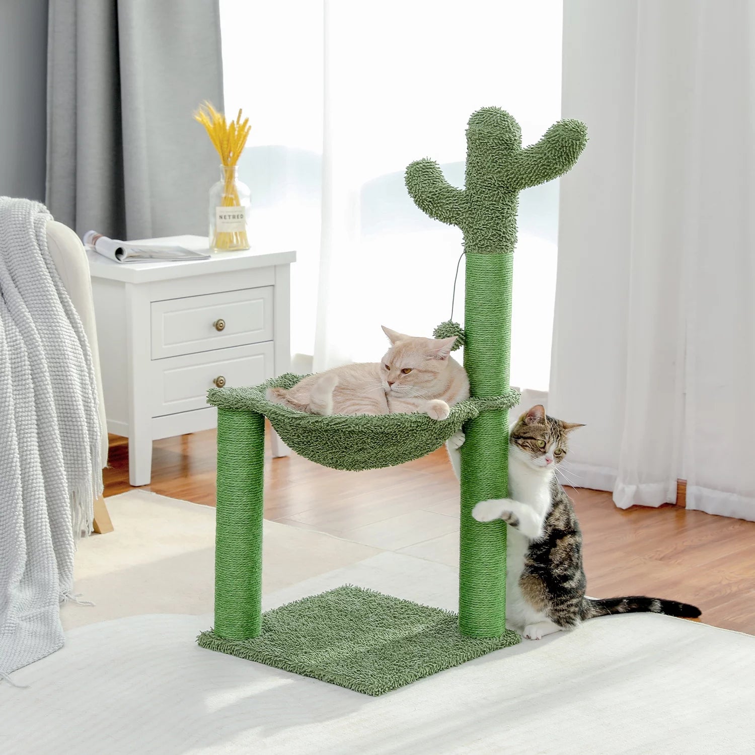 33-Inch Cactus Cat Scratching Post with Spacious Hammock for Indoor Cats - Green