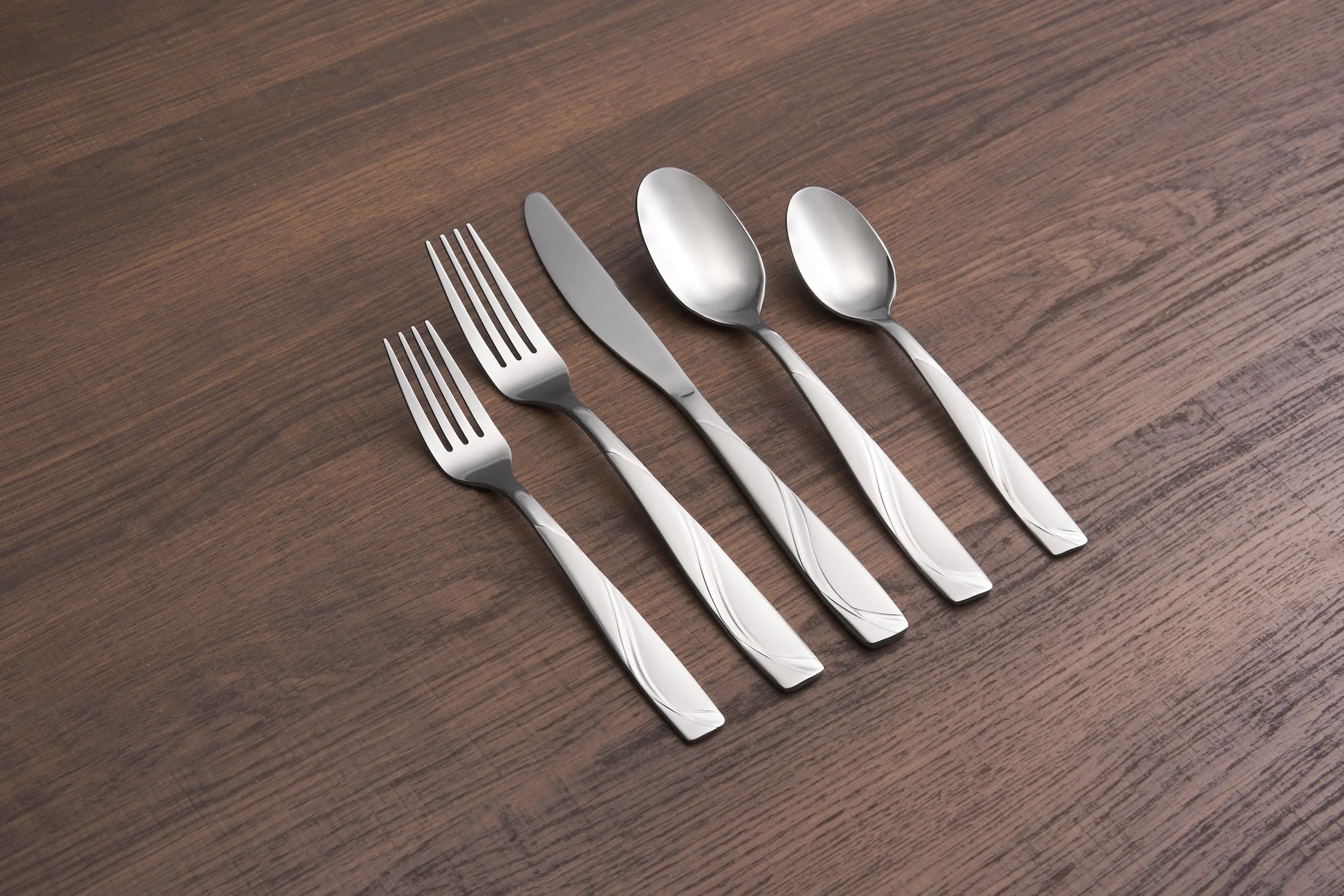 Cambridge Mercado Sand 20-Piece Stainless Steel Flatware Set (Service for 4)