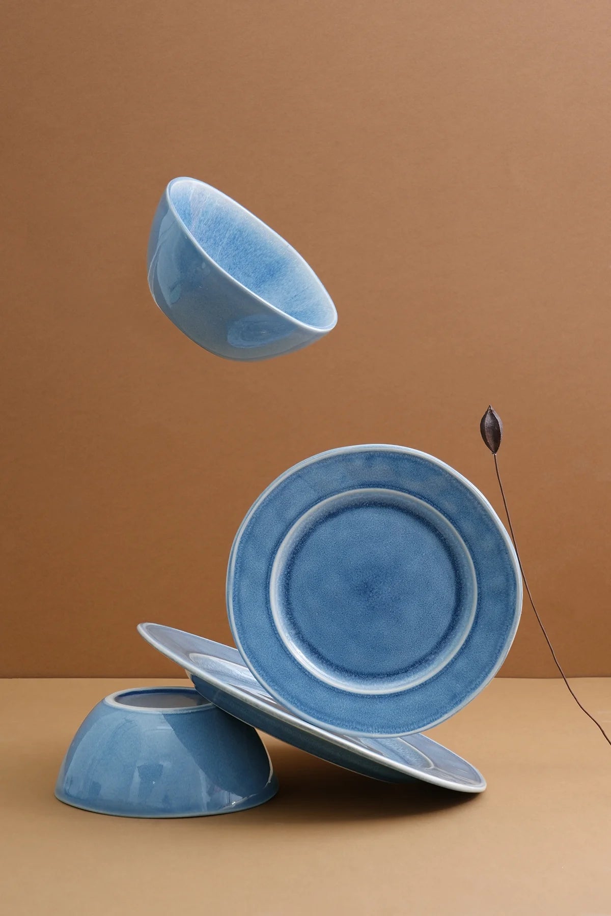 Aurora 12 Piece Dinnerware Set, Stoneware Plates and Bowls Set, Service for 4, Lagoon Blue