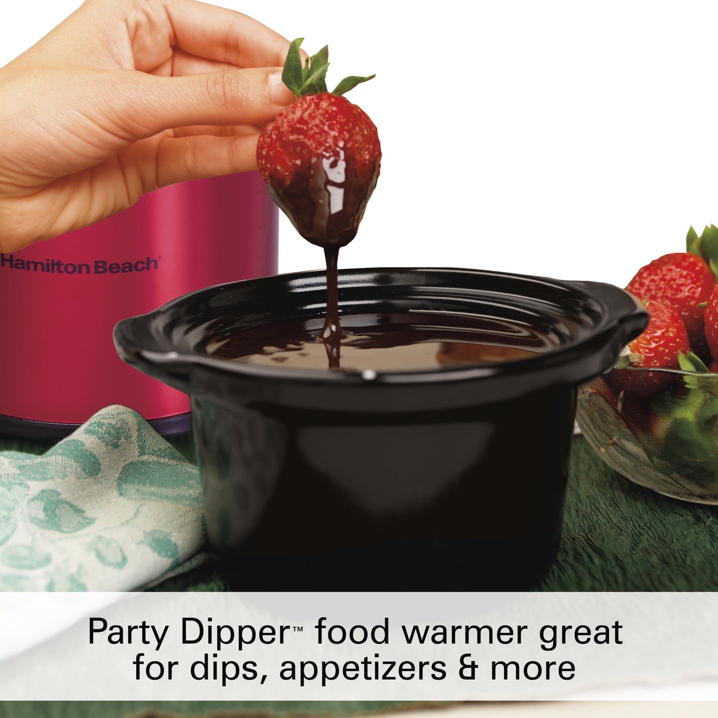 Stay or Go Programmable Slow Cooker with Party Dipper, 7 Quart Capacity, Removable Crock, Red, 33478