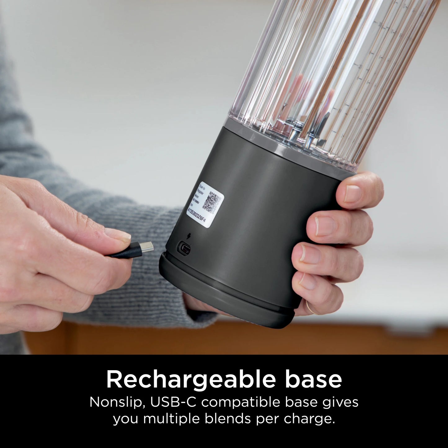 Blast 16 Oz Portable Personal Blender with Leak-Proof Lid and Easy Sip Spout, Black BC100BK