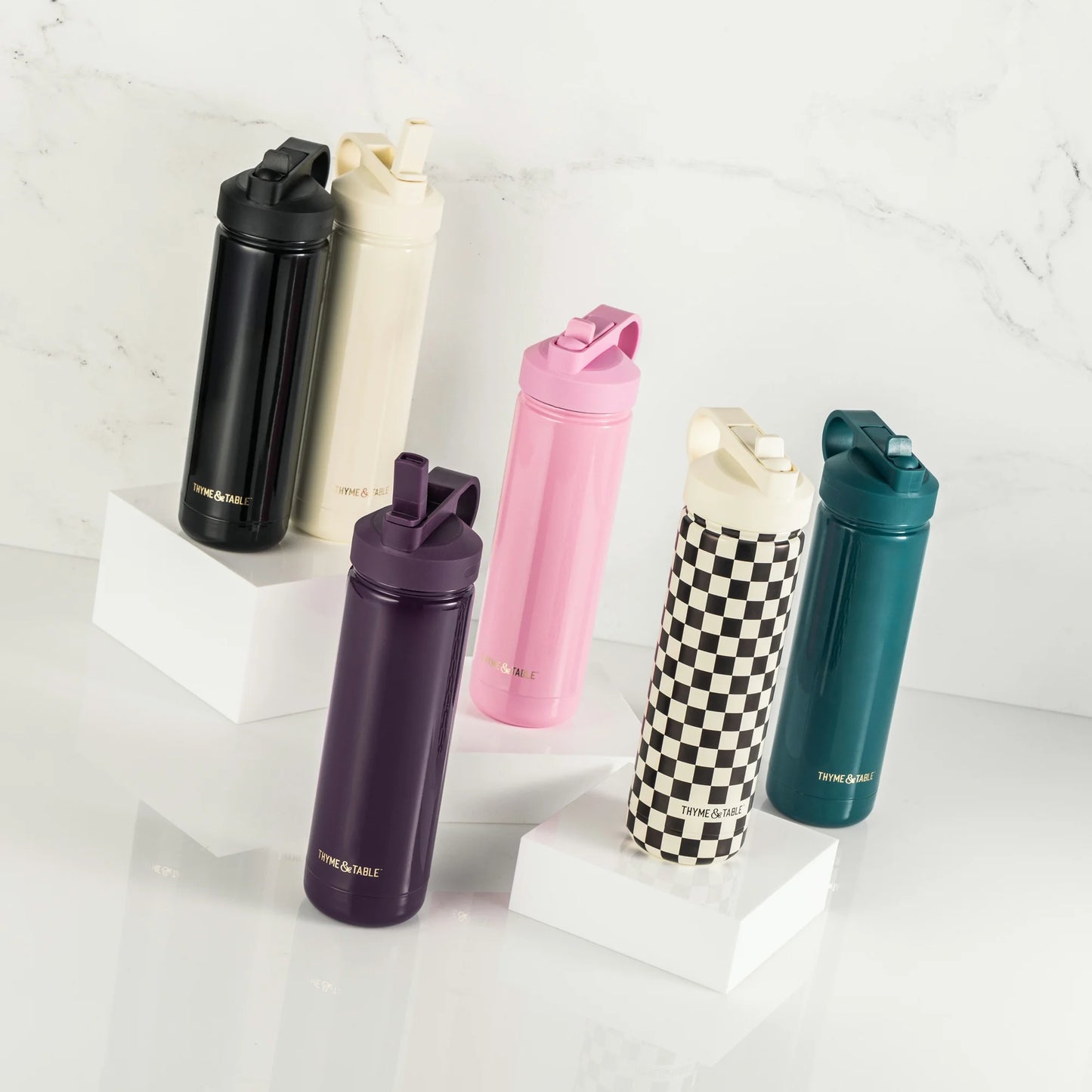 26 oz Water Bottle with Straw Lid, Pink with Gold Heart Charm