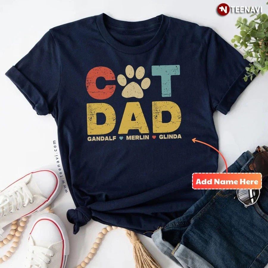 Personalized Cat Dad Cat Paws Cat Lovers Father�s Day T-Shirt